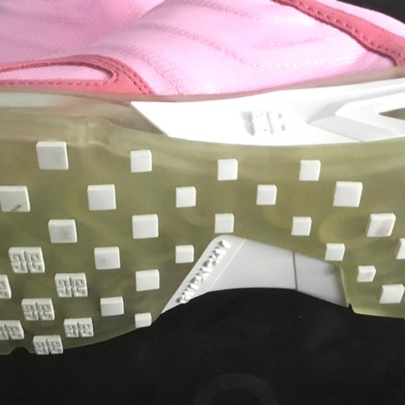 100% Authentic Givenchy Light Runner Sneaker Pink Bubble Gum Size 40/9.5 - Picture 6 of 12